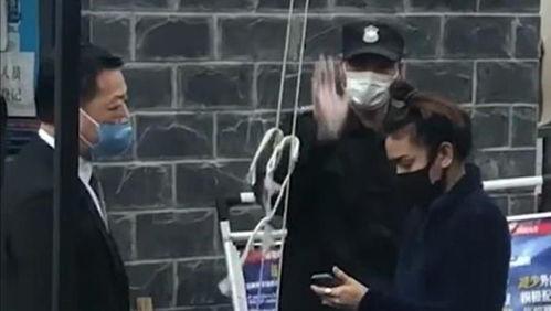 外国人看夜凯爆料视频,外国人视角下的中国夜生活 第3张 外国人看夜凯爆料视频,外国人视角下的中国夜生活 第3张